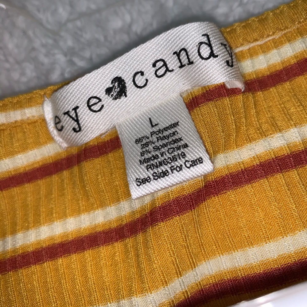 T shirt. - Picture 3 of 3
